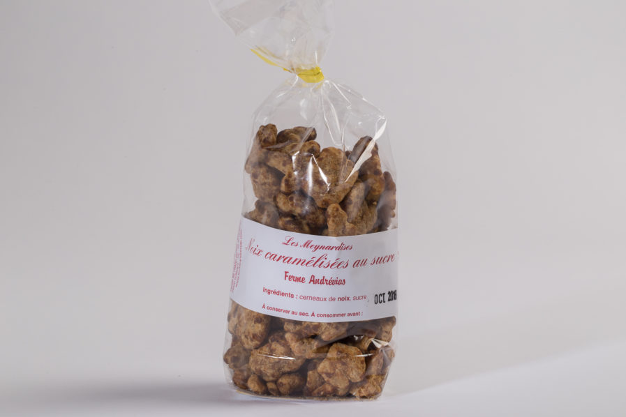 Sac de noix caramélisées de la ferme Andrévias, dans le Périgord